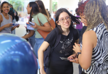 UFPB acolhe novos estudantes com música, feira de serviços e mensagem de boas-vindas da Reitoria