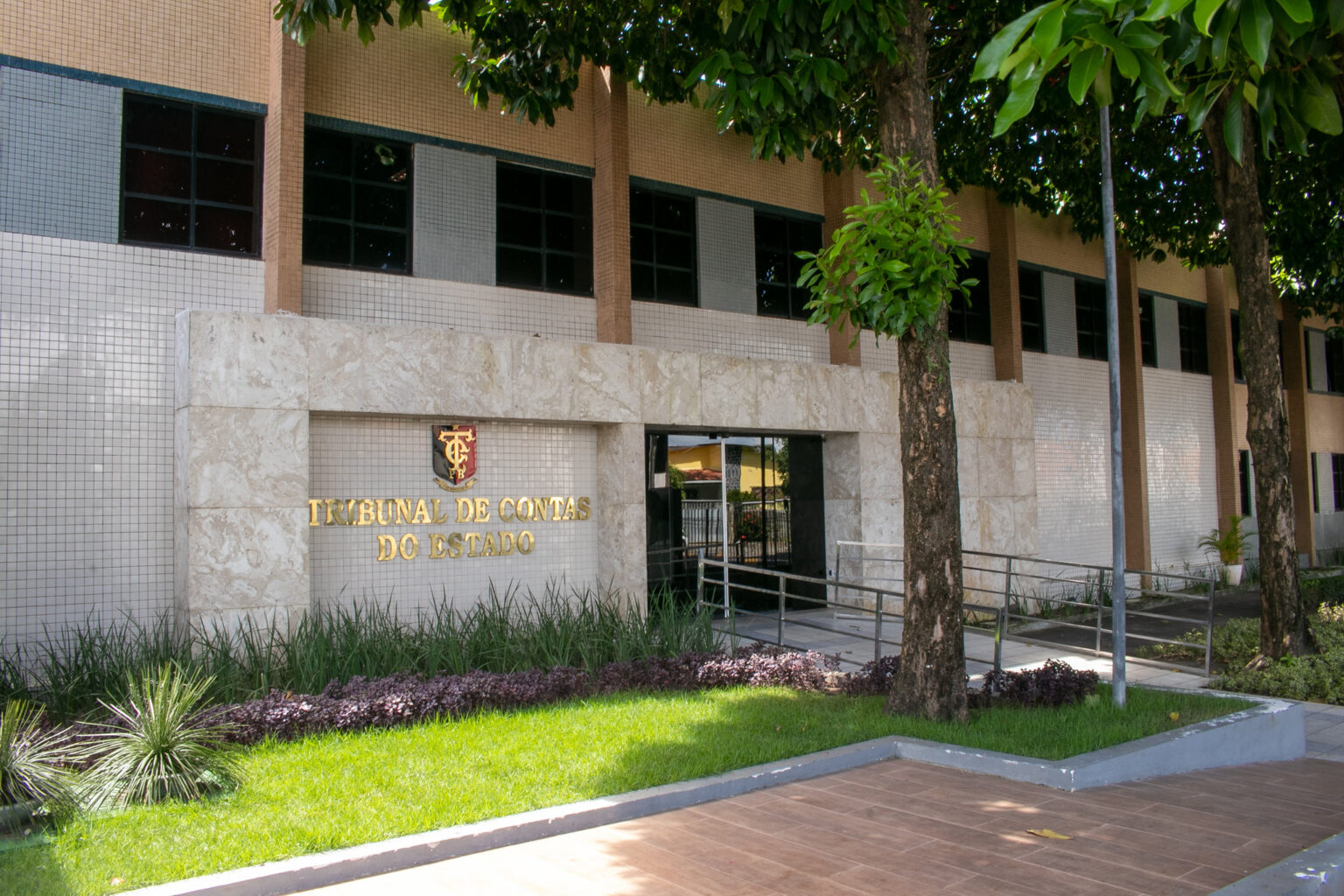 Fachada-do-TCE-PB-1536x1024