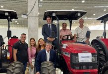 Ruy renova compromisso com trabalhadores rurais e entrega tratores para municípios do Brejo, Zona da Mata e Litorais Norte e Sul da Paraíba