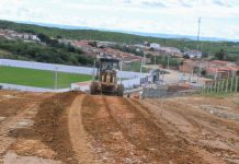 Governador Lucas Ribeiro destaca avanço de obras e investimentos em Santana de Mangueira e Curral Velho