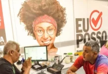 Prefeitura entrega mais 100 contratos a empreendedores do Programa ‘Eu Posso’