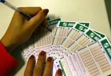 Mega-Sena acumula e prêmio principal vai para R$ 12 milhões