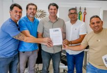Leo Bezerra discute demandas de motoristas por aplicativo e anuncia medidas de apoio aos trabalhadores