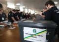 Quase 1 milhão de brasileiros no exterior poderão votar nas eleições