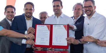 Lucas Ribeiro assina aditivo de R$ 6,7 milhões para ampliar capacidade operacional do Porto de Cabedelo